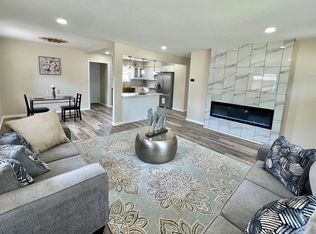 8209 W Potomac Ave, Milwaukee, WI 53218