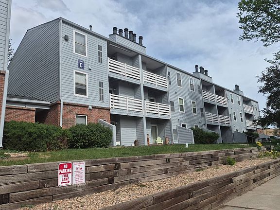 3rd image of 7665 E Eastman Ave