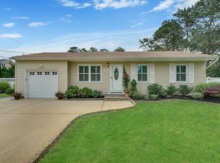 49 Boom Ln, Brick, NJ 08723