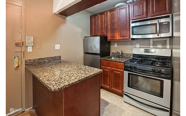 Rented by Douglas Elliman | media 5