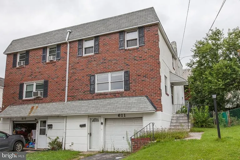611 Gary Ln photo 1