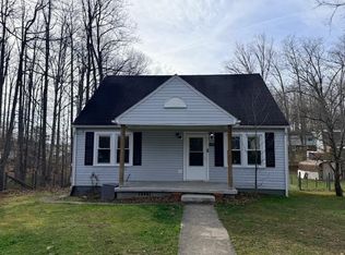 104 3rd St, Oak Hill, WV 25901