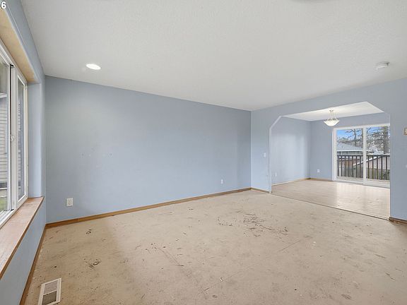 3rd image of 314 S 13th St