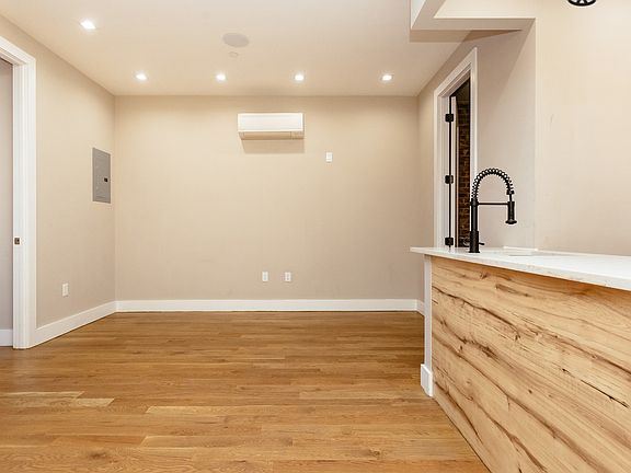 5th image of 692 Saint Marks Ave #5R