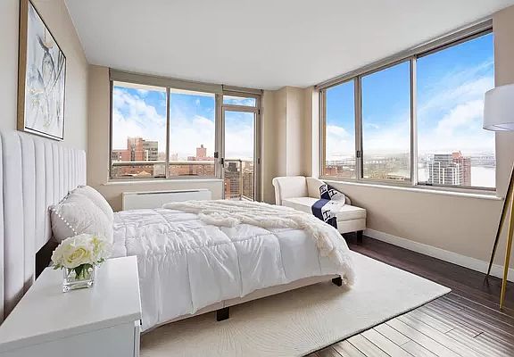 5th image of 200 E 89th St APT 40D
