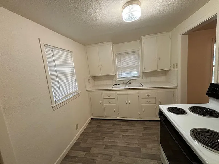 2816 Putnam St — Photo 12