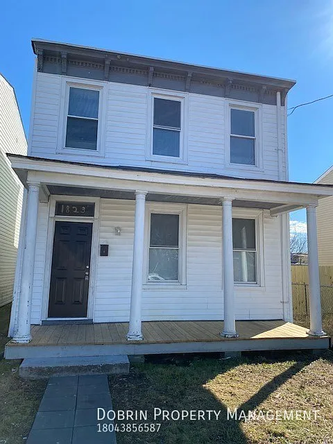 3 bed, 1440 sqft, $2,100 — Photo 1