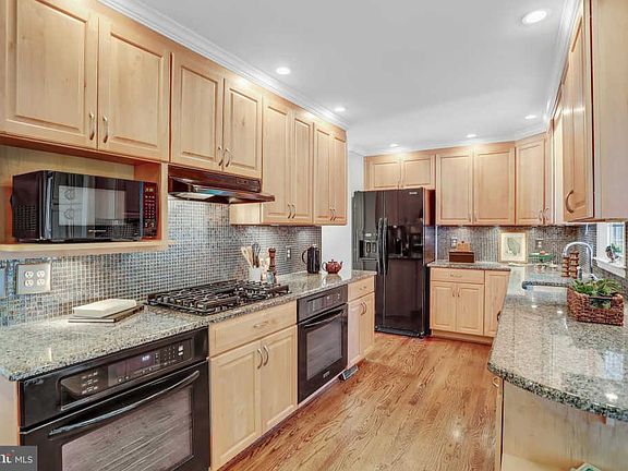3rd image of 4912 King Solomon Dr