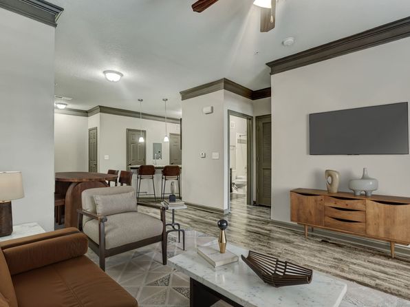 260 Park Ave #1307