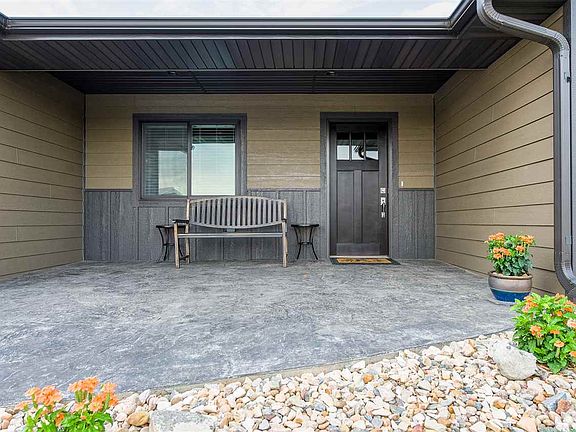 2nd image of 3801 Ward Ave