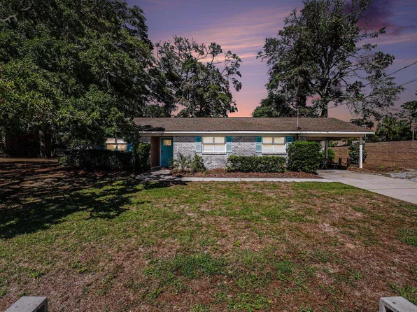 2307 Curley St., North Myrtle Beach, SC 29582