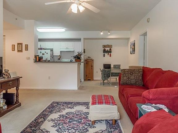 5th image of 5080 Fairways Cir APT 104