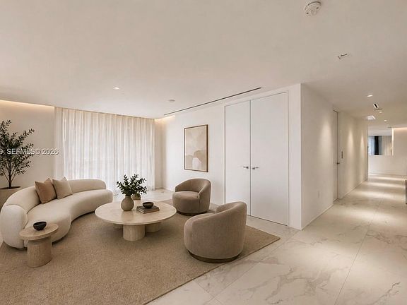 3rd image of 1000 Biscayne Blvd Unit 1201