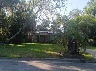 2425 Dolphin Dr, Savannah, GA 31406