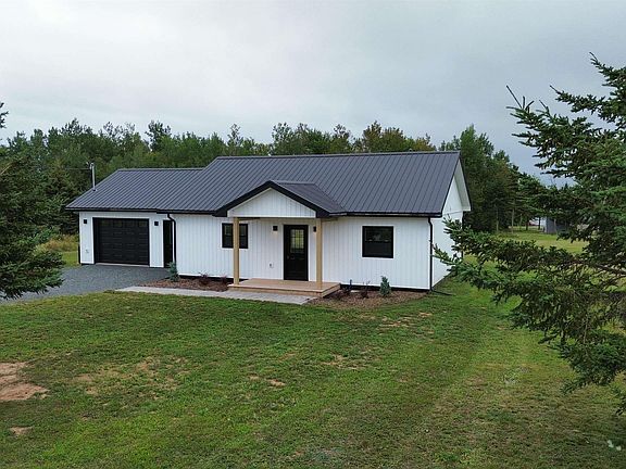 2nd image of 1882 Fox Harbour Rd