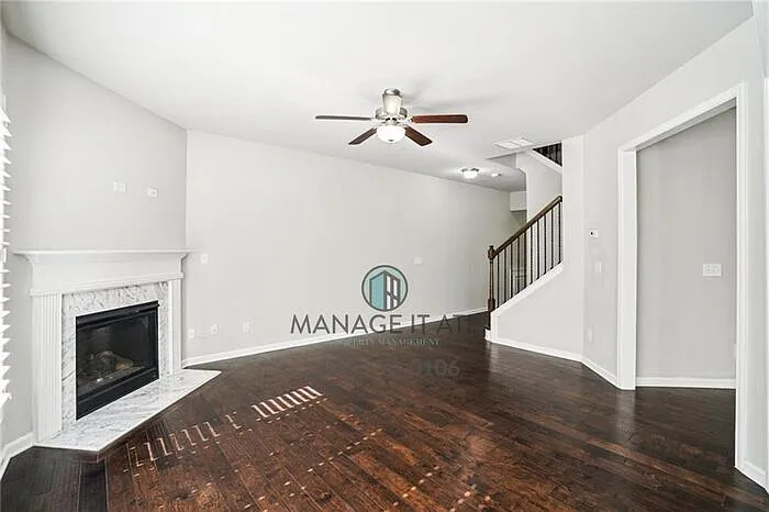 2558 Village Park Bnd — Photo 7