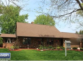 2751 Woodstock Ct, Green Bay, WI 54311