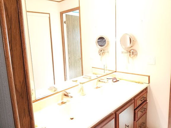 4th image of 3620 Moreno Ave #133