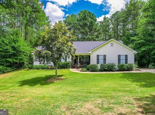 1950 Stone Lea Dr, Oxford, GA 30054