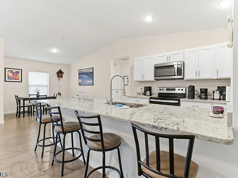 7024 Hero Cir — Photo 23
