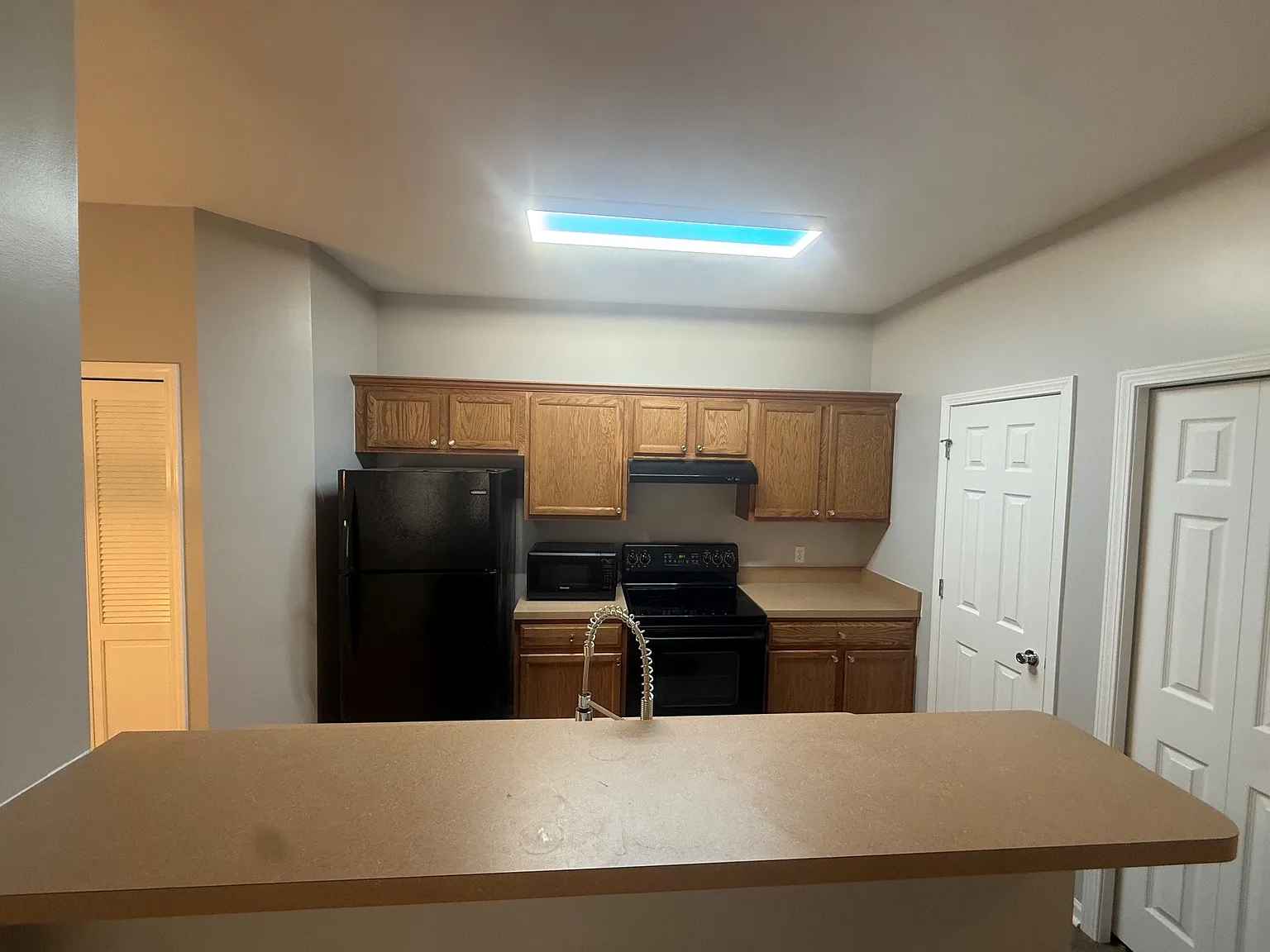 2 bed, 1.5 bath, 1078 sqft, $1,500 — Photo 3