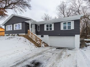 13717 Wellington Cres, Burnsville, MN 55337