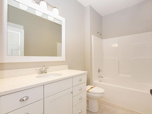 4th image of 14024 Phoenix Pl #17