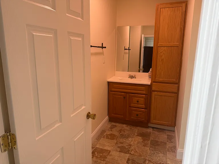 20 Peach Ave #2 — Photo 12