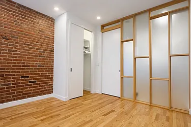 200 Mott Street, #12