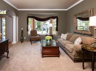 5495 River Oak Dr, Savage, MN 55378