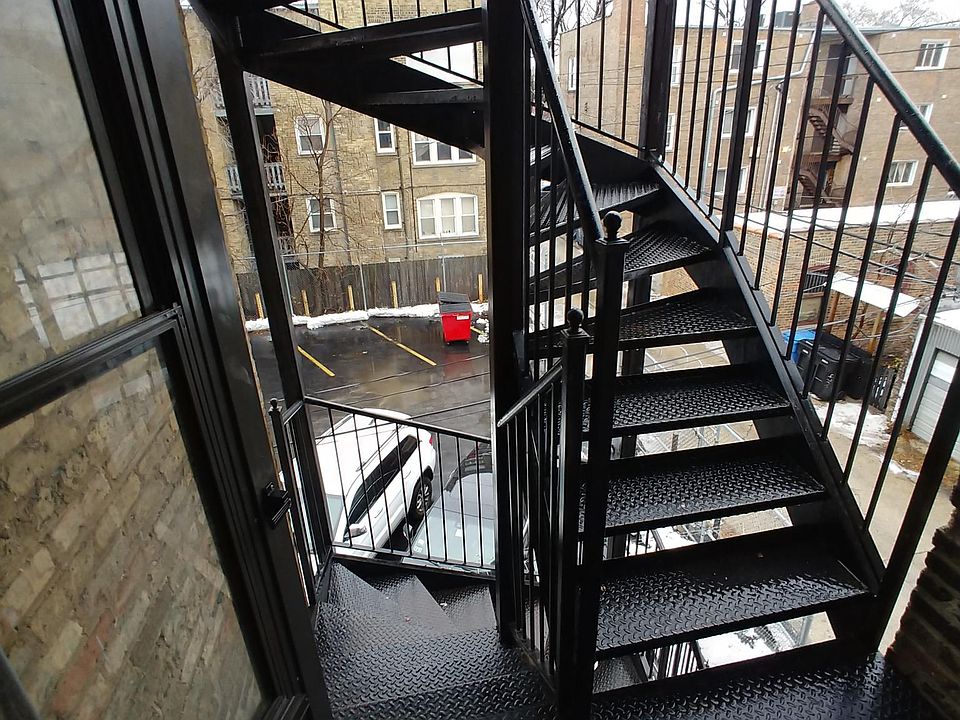 1st image of 4647 N Elston Ave