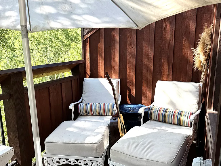 West facing Deck.