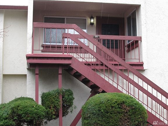 4th image of 328 9th Ave SE APT D1