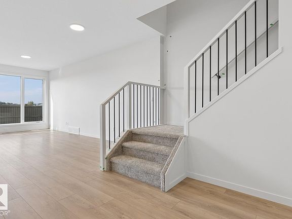 5th image of 2328 160th St SW