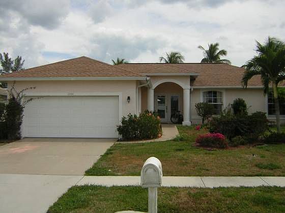 1st image of 1331 Freeport Ave