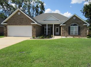 504 Cheshire Dr, Warner Robins, GA 31088