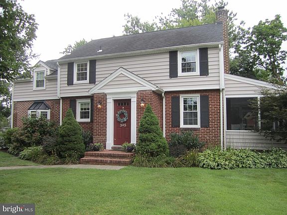 4th image of this home