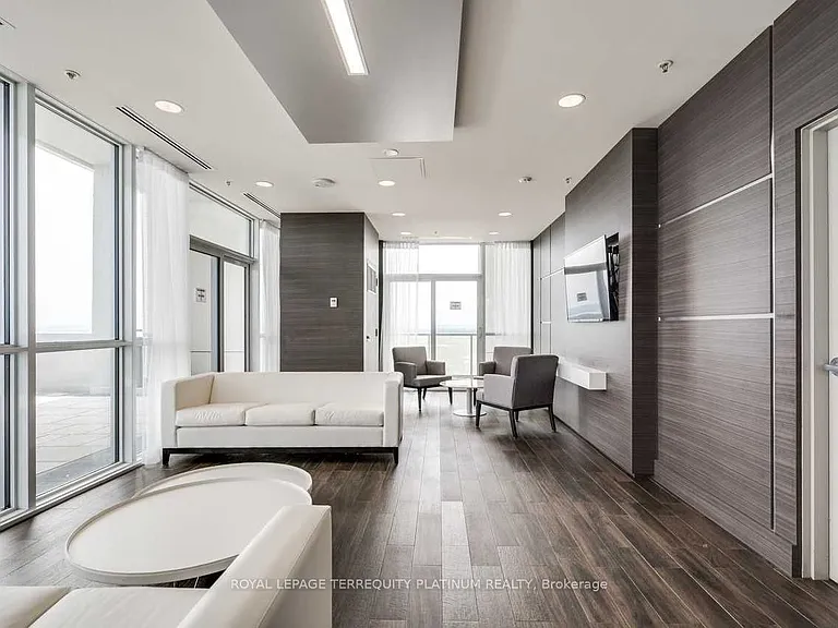 2081 Fairview St #1706 — Photo 31