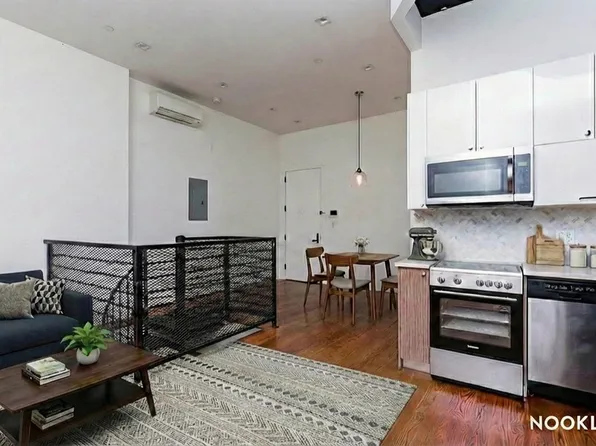 1784 Broadway image 1 of 27