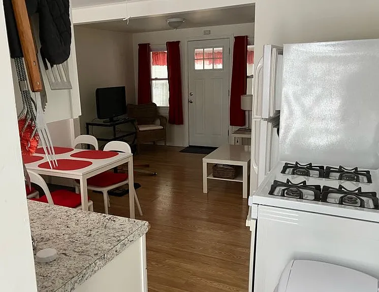 1920 Baltimore Ave #2 — Photo 2