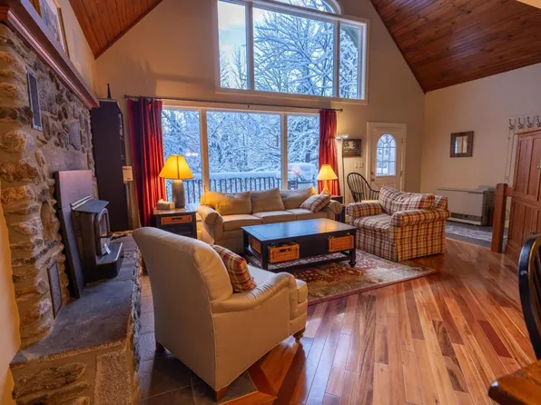 47 Karnten Rd, Westfield, VT 05874