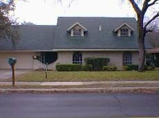 519 W Silver Sands Dr, San Antonio, TX 78216