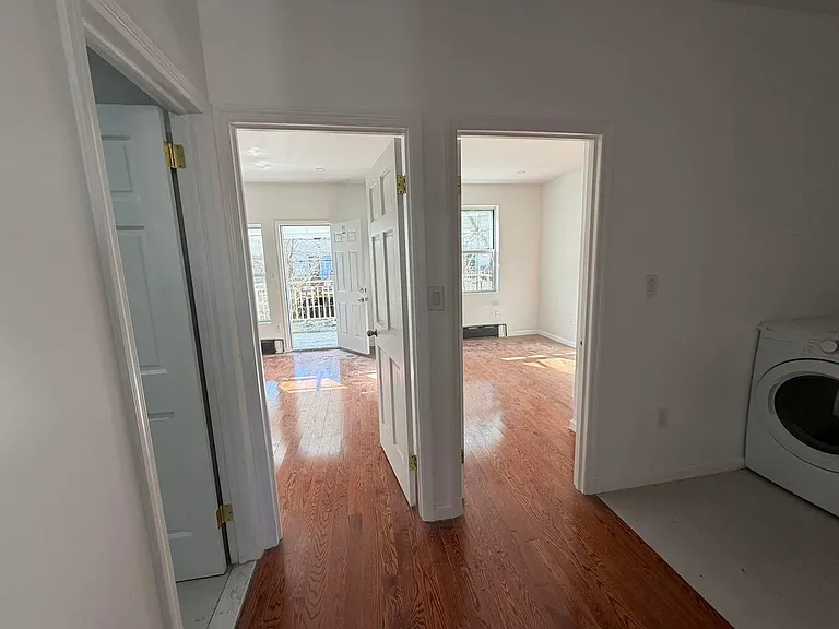 2218 E 27th St #2 — Photo 11