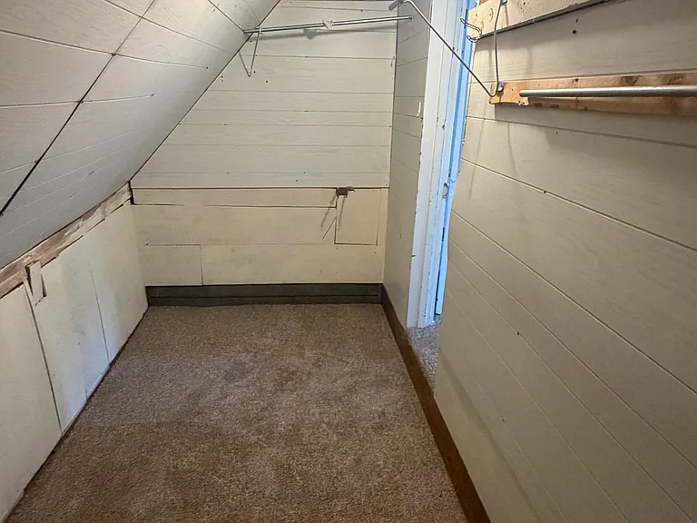 410 E Buchanan St — Photo 10