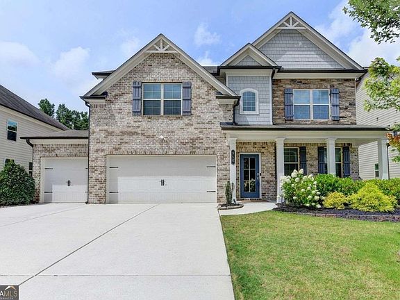 2nd image of 955 Laura Jean Ct