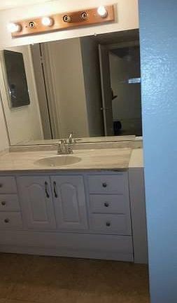 2nd image of 3828 N 32nd St Unit 128