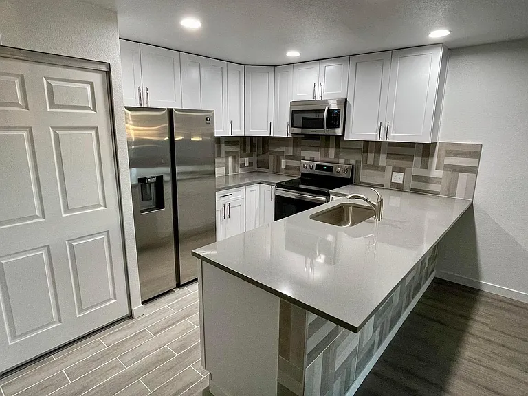 8701 Huron St #102 — Photo 2