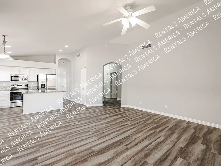 3930 E Harvard Ave — Photo 12