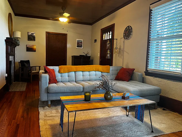 704 Cherry St — Photo 4