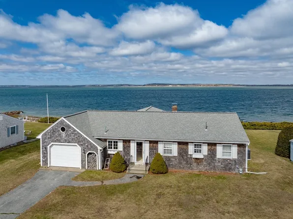 9 Middle Way, Bourne, MA 02532